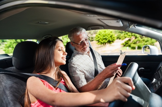ready-set-go-the-perks-of-learning-to-drive-early